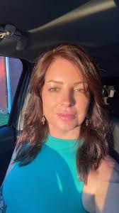 Debra Lamey's Instagram, Twitter & Facebook