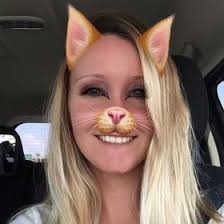 Caitlyn Phan (caitywhite10)