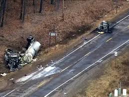 Tai nạn giao thông nghiêm trọng ở Mỹ, 9 người thiệt mạng