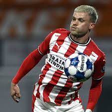 Live | volendam doubles lead against fc. Psv Ajax So Konnt Ihr Das Eredivisie Spiel Live Sehen