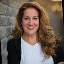 I am excited to announce that I'm expanding my role at Metrolinx,  transitioning from Senior Content Producer to Manager of Capital Content  Production.