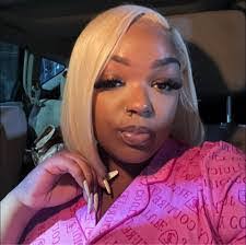 Tawanda Marchbanks's Instagram, Twitter & Facebook