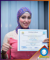 تسليم المتدربين الشهادات المعتمدة من منحة اللغة الانجليزية Facebook