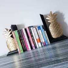 Mes Jolis Serre Livres De Chez Gifi Officiel J Adore Lire Et Vous Quel Est Votre Livre Du Moment Pour Ma Part En Ce Moment Je In 2020 Instagram Posts Bookends