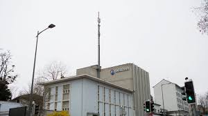 La voiture de sandro tombe en panne en allemagne et ne peut être réparée dans les 24 heures. Panne De Swisscom Plus D Internet Ni De Tele Pour