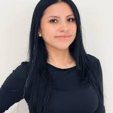 Lauren Potthoff's Instagram, Twitter & Facebook