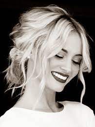 Gleaming Spire New Year S Eve Makeup And Hair Ideas Http Www Bonderco Com Luxury Services Messyhairstyles Hair Styles Short Wedding Hair Hair Styles 2016