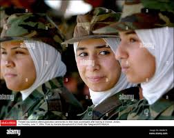 Femme militaire hi-res stock photography and images