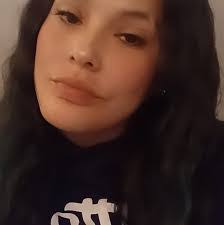 Alisha Spicer's Instagram, Twitter & Facebook