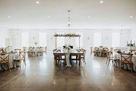 580 A2993 Jpg Iowa Wedding Venues Local Wedding Wedding Planner