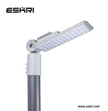 Lampu penerangan tenaga surya ini juga sudah diaplikasikan untuk berbagai macam tujuan seperti penerangan jalan, dermaga, stadion, taman dan lain sebagainya. Jual Lampu Jalan Led 30 Watt Eskri