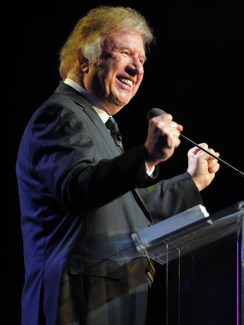 Southern gospel singer Bill Gaither to perform in Jackson