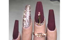 Diseños de uñas puntiagudas uñas garra uñas acrilicas doradas uñas picudas uñas acrílicas brillantes uñas transparentes uñas vintage uñas de gel elegantes uñas marmoleado. Unas Acrilicas Esculturales Color Vino Unas Color Vino Y Dorado Youtube