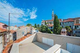 Haus kaufen in landkreis passau vom makler und von privat! Rovinj Istrien Stadthaus Mit Dachterrasse Und Meerblick
