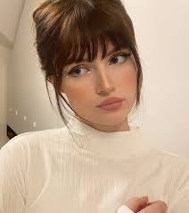 Kristy Stowers's Instagram, Twitter & Facebook