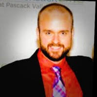 Bruce Bergquist's Instagram, Twitter & Facebook