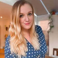 Rachael Hill's Instagram, Twitter & Facebook