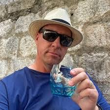 Chad Schmidt's Instagram, Twitter & Facebook