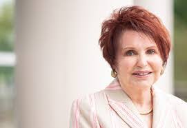 Mary Berthold's Instagram, Twitter & Facebook