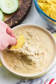Slow Cooker Chipotle Beef Queso Dip Is A Smoky Spicy And Hearty Dip This Creamy Crock Pot Queso Is Made With Real Chee Queso Dip Crockpot Queso Recipe Queso