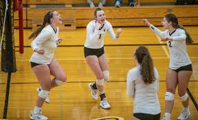 WWCC, Blue Mountain split volleyball doubleheader