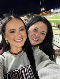 Alaina Laperouse (@alaperouse)