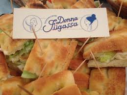 See 428 unbiased reviews of o fugassa, rated 4 of 5 on tripadvisor and ranked #10 of 62 restaurants in recco. Donna Fugassa From London Menu