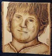 Hi from South Queensferry, I just wanted to share my latest hand done  pyrography (wood burning) portrait of my granddaughter. I hope you like it  as much as I do ❤️ 20cm