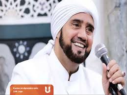 Alhamdulillah, bertepatan dengan perayaan hari pahlawan tanggal 10 nopember 2013, majalah langitan diterima habib syech bin abdul qadir assegaf, dini hari. Lirik Lagu Kisah Sang Rasul Habib Syech Bin Abdul Qodir Assegaf Kumparan Com