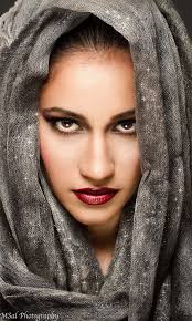 The River Bank phot: Magdalena Russocka photoworks female model: Sylwia  Mastalerz male model: Timewhisperer