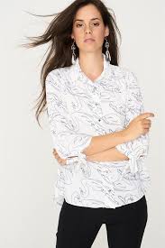 Kugu Desenli Lacivert Gomlek Lacivert Beyaz Gomlek Kadingiyim Kadinmodasi Moda Womensfashion Model Istanbul Trend Net Indirim V Moda Gomlek Vogue