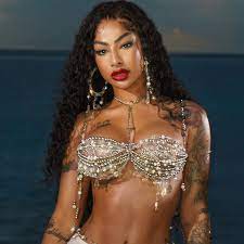 Yailin La Mas Viral - YouTube