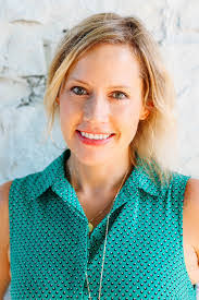 Kimberly Deeb's Instagram, Twitter & Facebook