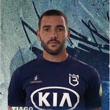 Tiago alexandre sousa esgaio (born 1 august 1995) is a portuguese professional footballer who plays for belenenses sad as a midfielder. Tiago Esgaio ç…§ç‰‡ Facebook