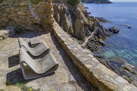 A Vendre Une Villa Signee Par Un Architecte Face A La Mer A Vendre Architecte Maison De Vacances