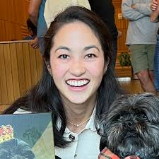 Lindsay Willmore's Instagram, Twitter & Facebook