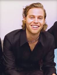 Lead vocals and rhythm guitar. Luke Hemmings Luke Hemmings 5sos Luke Luke
