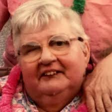 Doris Moreau's Instagram, Twitter & Facebook