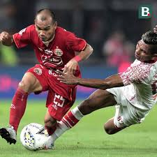 ( 26/01/1992 ) 26 de enero de 1992 (28 años). Kisah Riko Simanjuntak Pernah Diremehkan Karena Postur Kecil Dan Ditolak Seleksi Di Psm Indonesia Bola Com