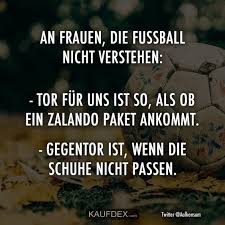22 männer jagen 90 minuten lang einem ball nach, und am ende gewinnen immer die deutschen. An Frauen Die Fussball Nicht Verstehen Kaufdex Fussball Spruche Lustig Fussball Spruche Fussball Frauen