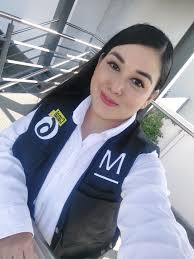 Esa reportera todo que ver 😍