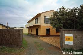 Stephen leonard shields is an american college basketball coach and most recently the head men's basketball coach at the university of arkan. 114 Real Estate Properties For Sale In North Shields Sa 5607 Domain