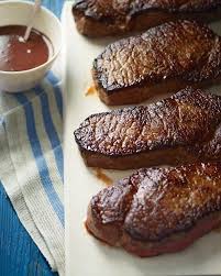 New York Strip Steaks With Red Wine Sauce Rezept American Food