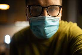 How To Stop Your Face Mask From Fogging Up Your Glasses Daily Sabah