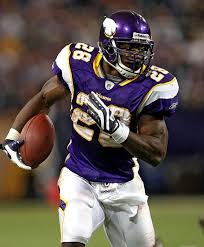 Adrian Peterson 3 Only 9 Yards Away From Breaking A Record This Year I Say Next Year Is Definitely His Year I Have Fastest Football Player Nfl Players Nfl