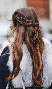 Au lieu de faire il est probable qu'il reste des cheveux détachés une fois que vous avez fait le tour. Coiffure Hippie Beaute Naturelle De L Esprit Rebelle