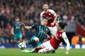 Стивенс («саутгемптон») удален за фол на обамеянге. Sautgempton Arsenal Prognoz I Stavki Na Match Chempionata Anglii 25 Iyunya 2020 Bukmekerov Net