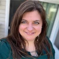 Kelly Templin's Instagram, Twitter & Facebook