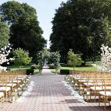 Unusual Wedding Venues Long Island 10 Best Https Dailybrisk Com Unusual Wedding Venues Long Islan Unusual Wedding Venues Unusual Weddings Ny Wedding Venues