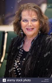 Select from premium claudia cardinale of the highest quality. St Petersburg Russland 17 November 2018 Claudia Cardinale Italienische Schauspielerin Im Roten Zelt Film Auf Der Veranstaltung Zur Bergung Von Pola Dedizierte Starred Stockfotografie Alamy
